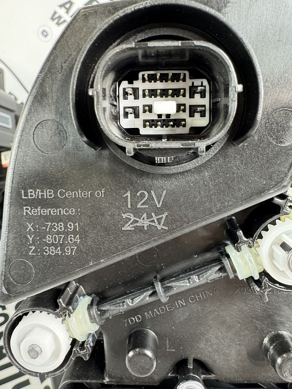 LED Фары для LIXIANG L7 Ultra / Max Комплект 2шт. Фишка круглая 18 контактов, 2 линз