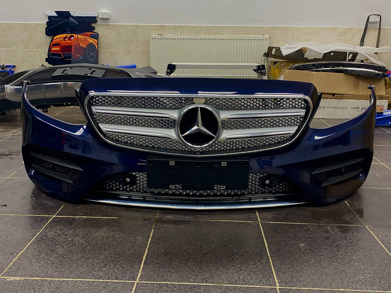 Бампер передний Mercedes-Benz E-Class W213 AMG синий