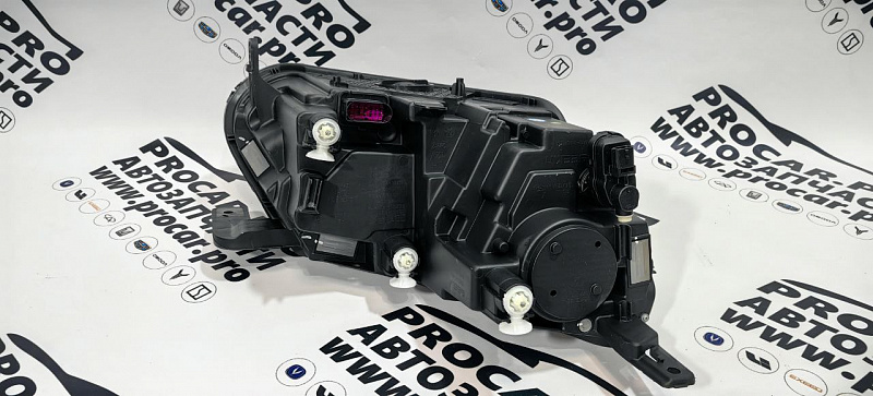 Фара левая GEELY COOLRAY до рест.