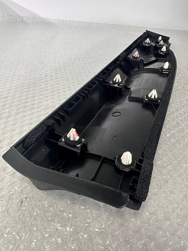 Накладка двери задняя левая CHANGAN UNI-T Новая
