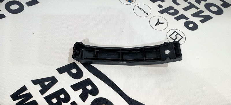 Кронштейн спойлера заднего бампера GEELY COOLRAY