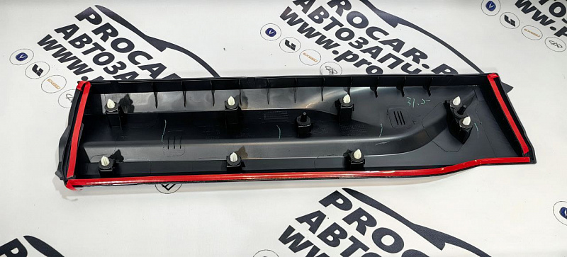 Накладка двери задняя левая GEELY COOLRAY