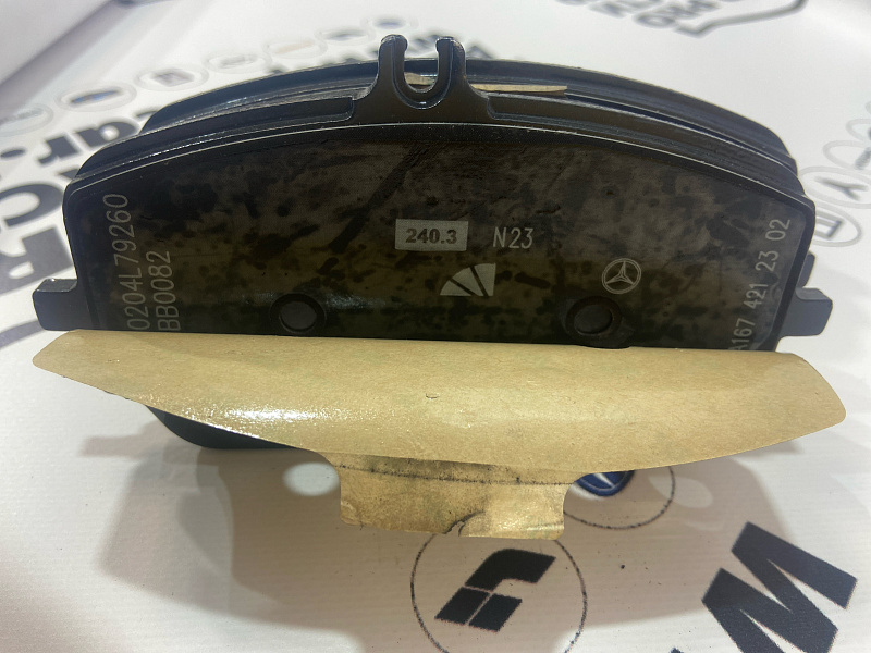 Колодки тормозные задние MERCEDES-BENZ a0004206703