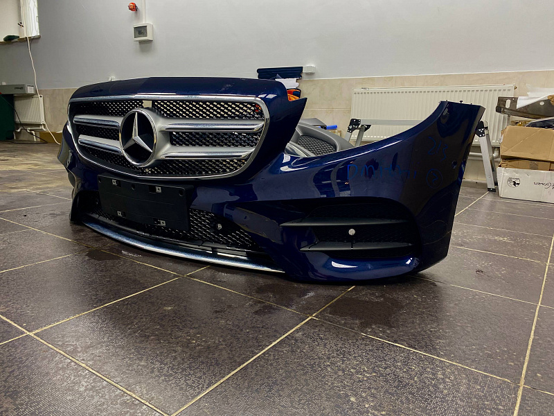 Бампер передний Mercedes-Benz E-Class W213 AMG синий
