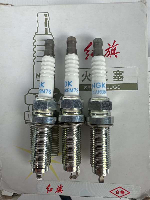 Свеча зажигания NGK FAW T77 T99 B70, HONGQI H5 H9