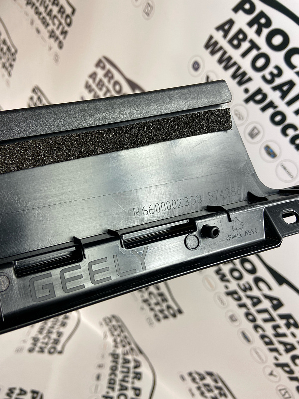 Накладка двери передняя правая GEELY TUGELLA