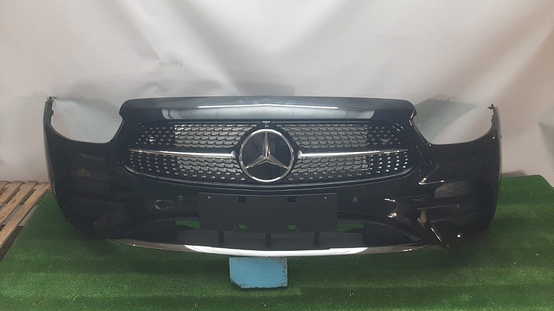 Бампер передний черный MERCEDES-BENZ E-KLASS 213