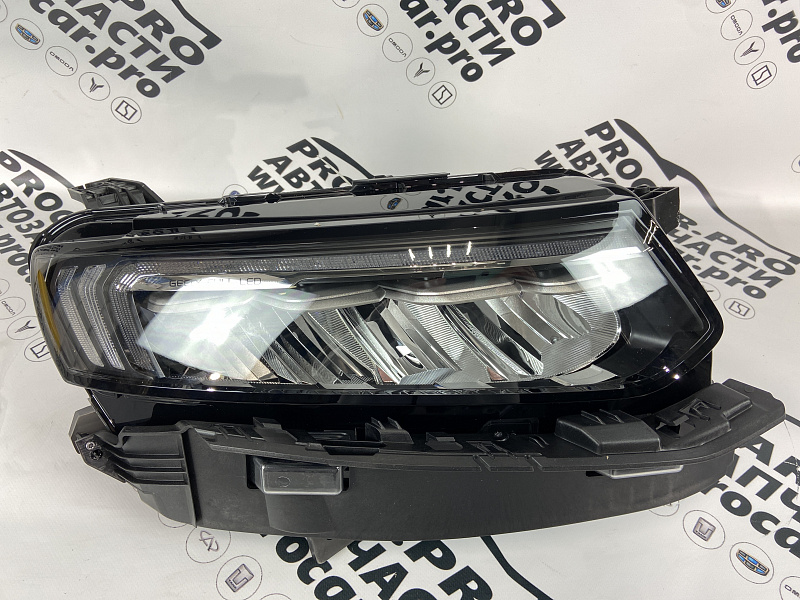 Фара правая GEELY TUGELLA