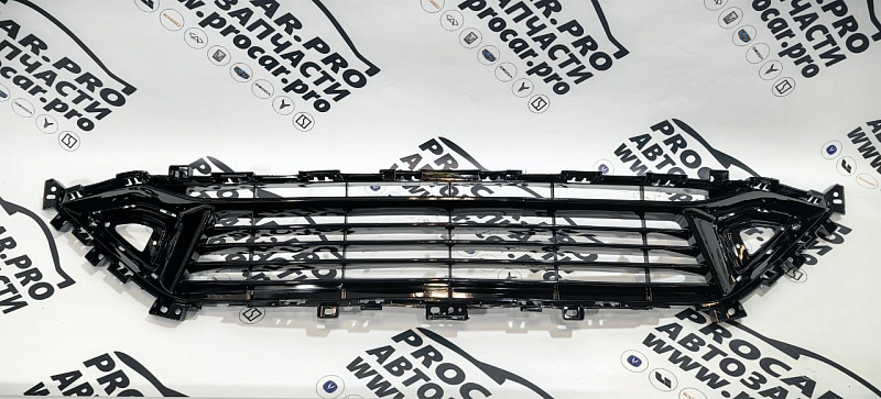 Решетка бампера передняя GEELY COOLRAY