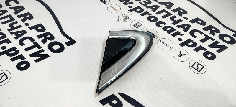 Накладка передней левой двери GEELY COOLRAY