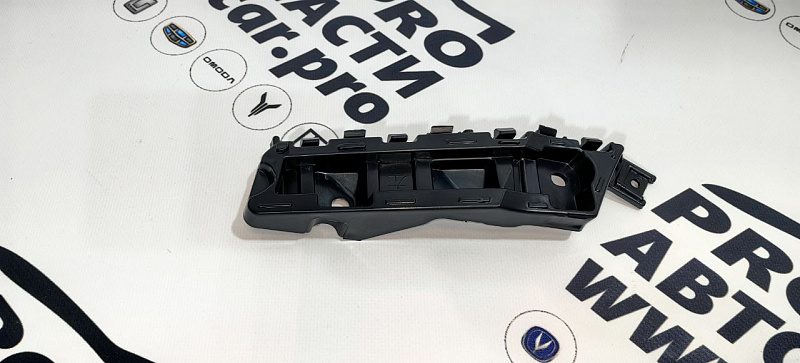 Кронштейн крепления левого переднего бампера GEELY COOLRAY