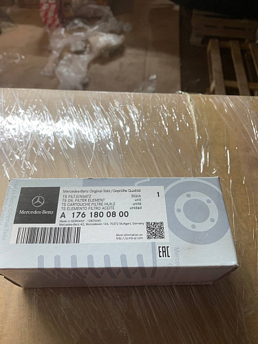 Фильтр масляный MERCEDES-BENZ A1761800800
