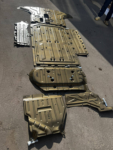 Защита днища LIXIANG L9 2.0мм